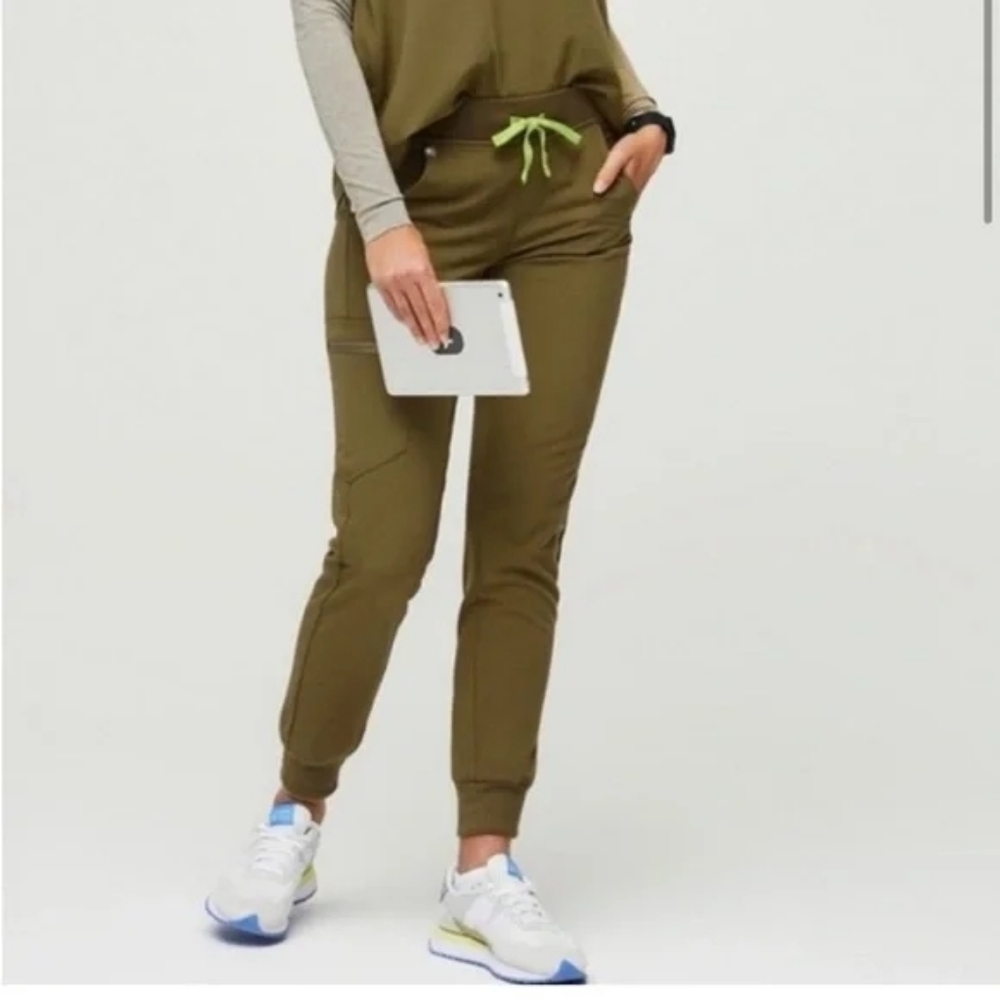 Figs Zamora Martini Olive Green Jogger XS